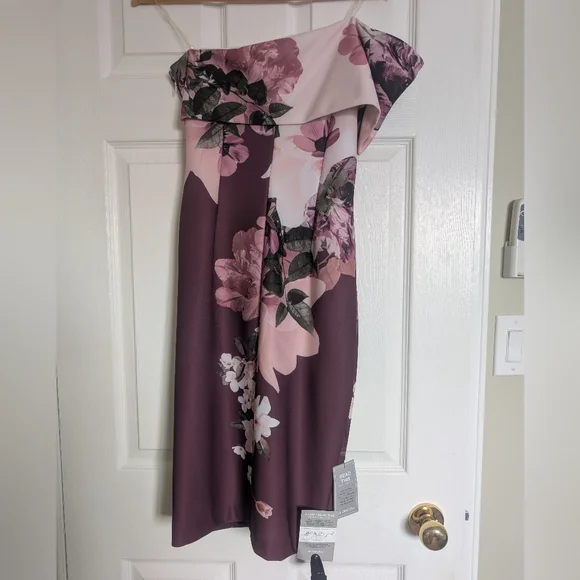 Le Chateau One Shoulder Floral Dress in Pink and Purple - Picture 2 of 11